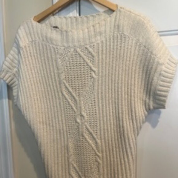 a.n.a Tops - Women's Sweater Short Sleeve Brand: a.n.a. Off White with Gold Specks Medium